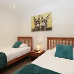 6 Hallin Fell Nyaraló *